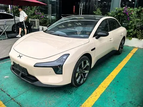 XPeng 小鹏MONA M03 2025