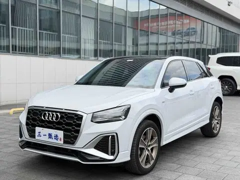 Audi Q2L 2022
