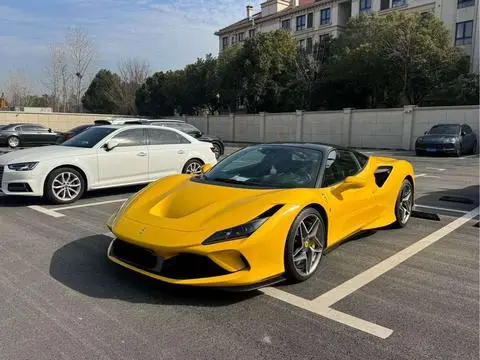 Ferrari F8 2019