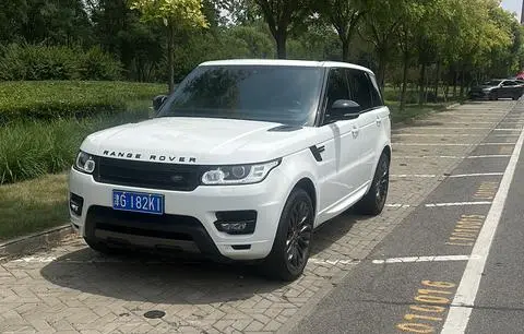 Land Rover 揽胜运动 2017 — фото 1
