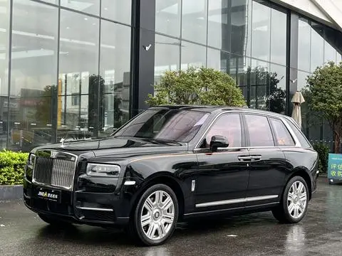 Rolls Royce Cullinan 2024
