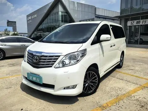 Toyota 埃尔法 2011