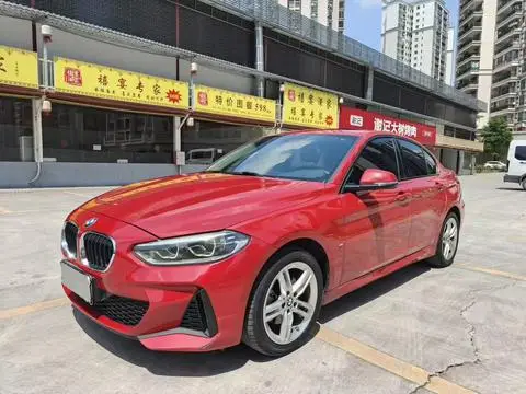 BMW 1 Series 2020 — фото 1