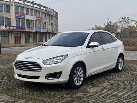 Ford Escort 2015
