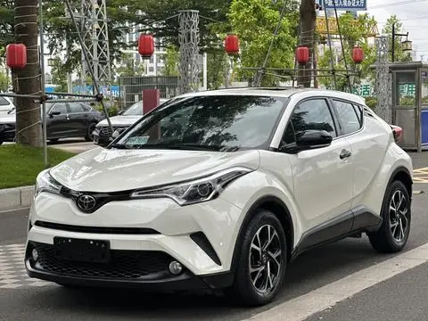 Toyota C-HR 2020 — фото 1