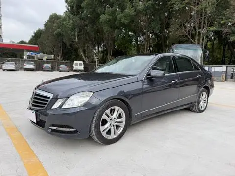 Mercedes-Benz E-Class 2010