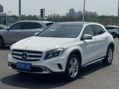 Mercedes-Benz GLA 2016 — фото 1