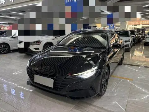 Hyundai Elantra 2022
