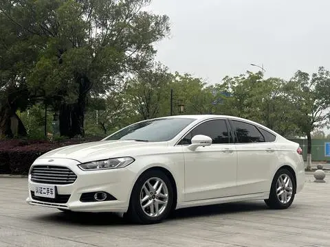 Ford 蒙迪欧 2013