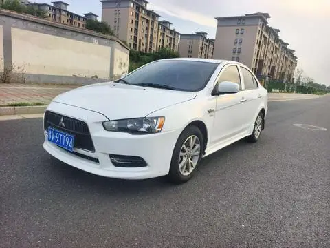 Mitsubishi 翼神 2013