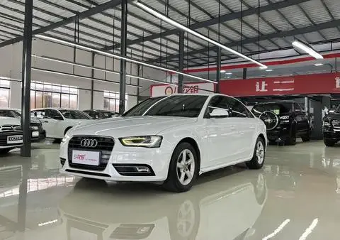 Audi A4L 2015