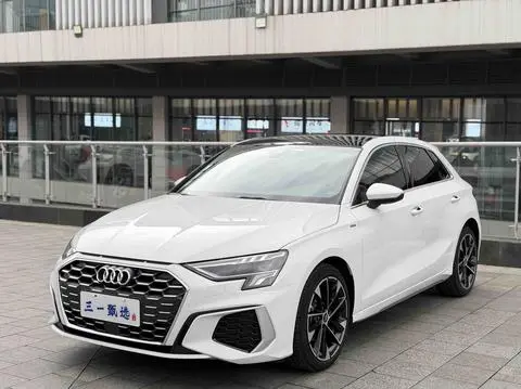 Audi A3 2023 — фото 1
