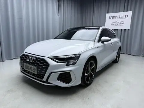Audi A3 2023 — фото 1