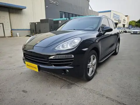 Porsche Cayenne 2011