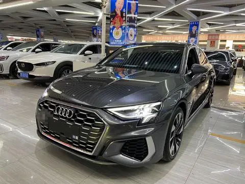 Audi A3 2023 — фото 1