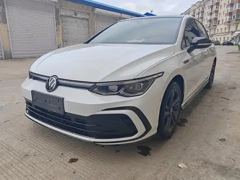 Volkswagen Golf 2021