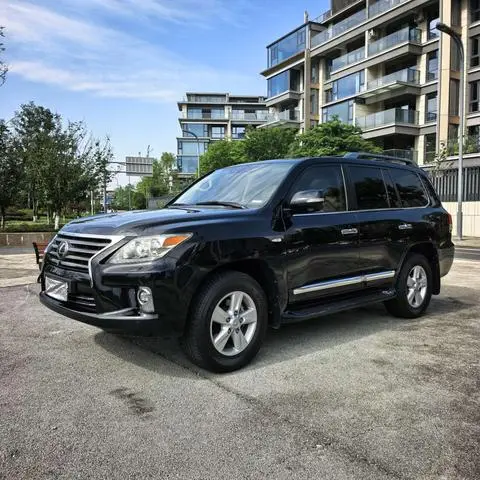 Lexus LX 2009