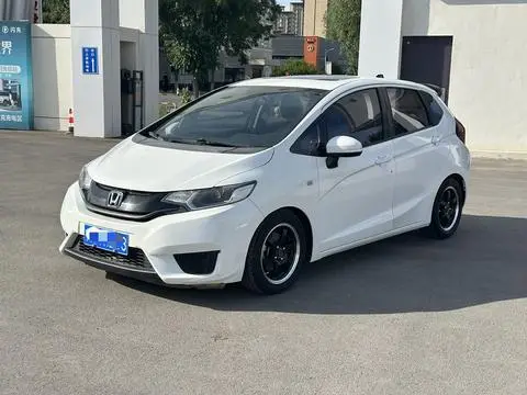Honda Fit 2016 — фото 1