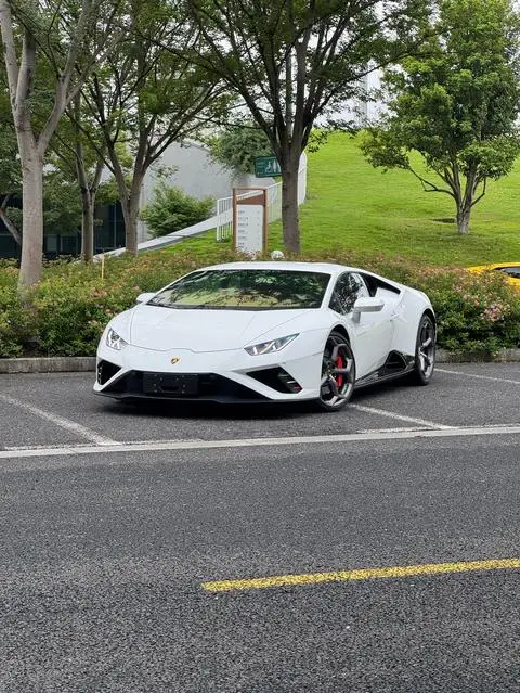 Lamborghini Huracán 2020