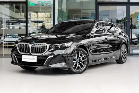 BMW i5 2024