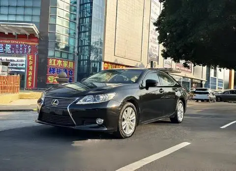 Lexus ES 2013