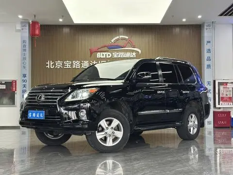 Lexus LX 2013