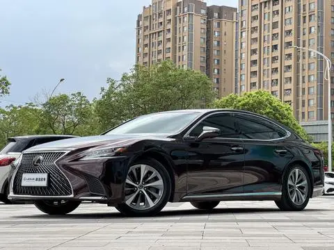 Lexus LS 2018