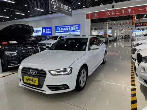 Audi A4L 2015 — фото 1