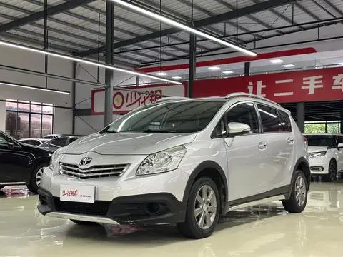 Toyota 逸致 2014