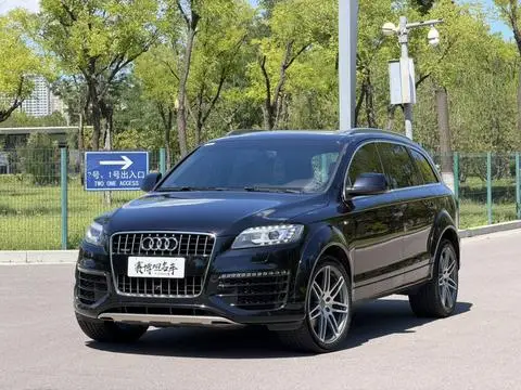 Audi Q7 2015