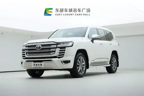 Toyota Land Cruiser 2022 — фото 1