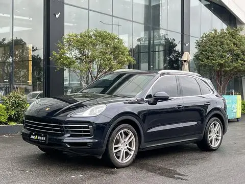 Porsche Cayenne 2022