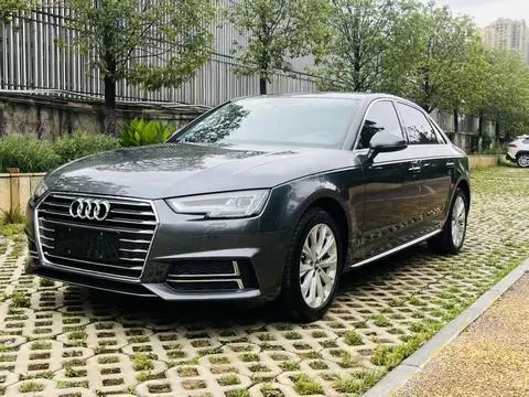 Audi A4L 2019