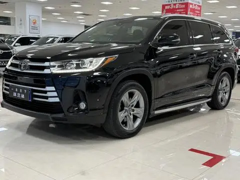 Toyota Highlander 2018 — фото 1
