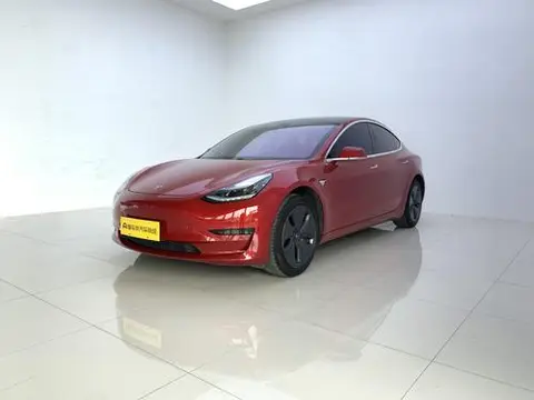 Tesla Model 3 2020
