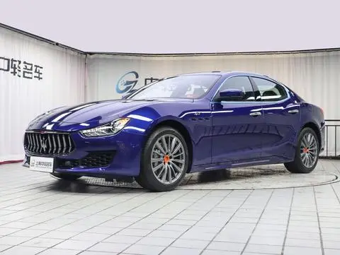 Maserati Ghibli 2023 — фото 1