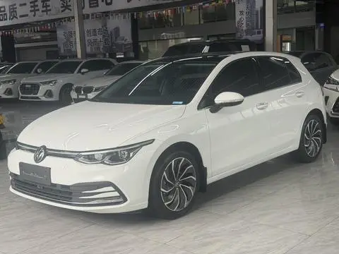 Volkswagen Golf 2023