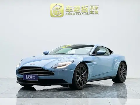 Aston Martin DB11 2020