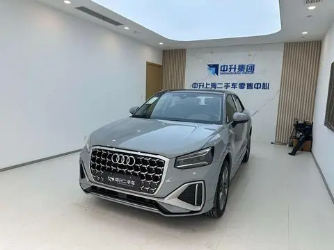Audi Q2L 2025 — фото 1