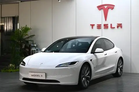 Tesla Model 3 2023