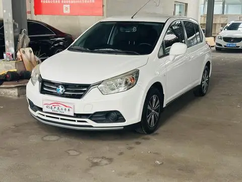 Venucia R50 2016