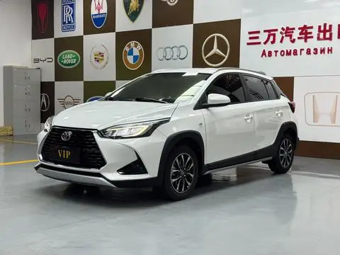 Toyota YARIS L 2022