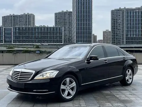 Mercedes-Benz S-Class 2010