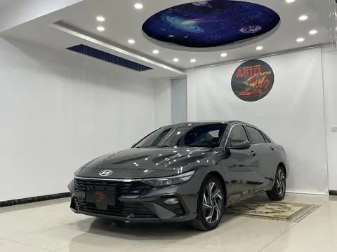 Hyundai Elantra 2023