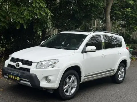 Toyota RAV4 2011