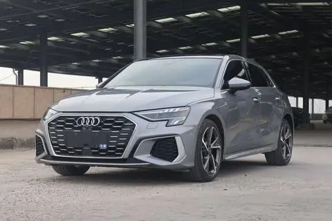Audi A3 2023 — фото 1