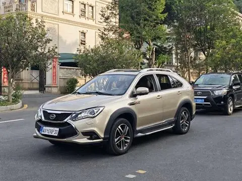 BYD Tang DM 2015