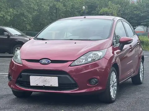 Ford 嘉年华 2012