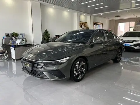 Hyundai Elantra 2023