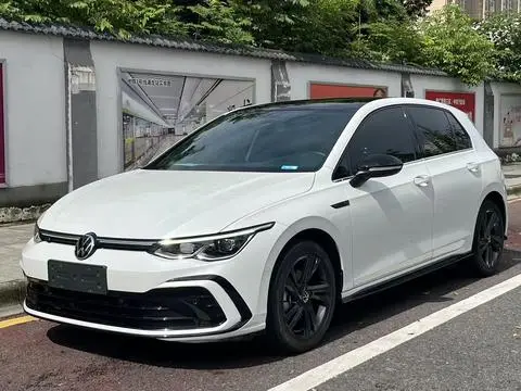 Volkswagen Golf 2023